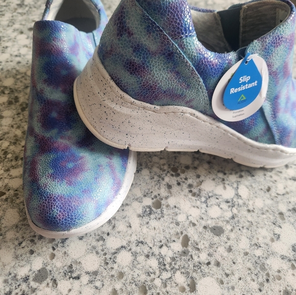 Align Luna Nurse Mates - Picture 2 of 6